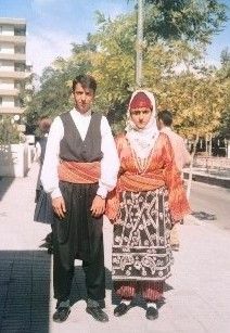 Bervanik önlüklü Malatya geleneksel kıyafeti